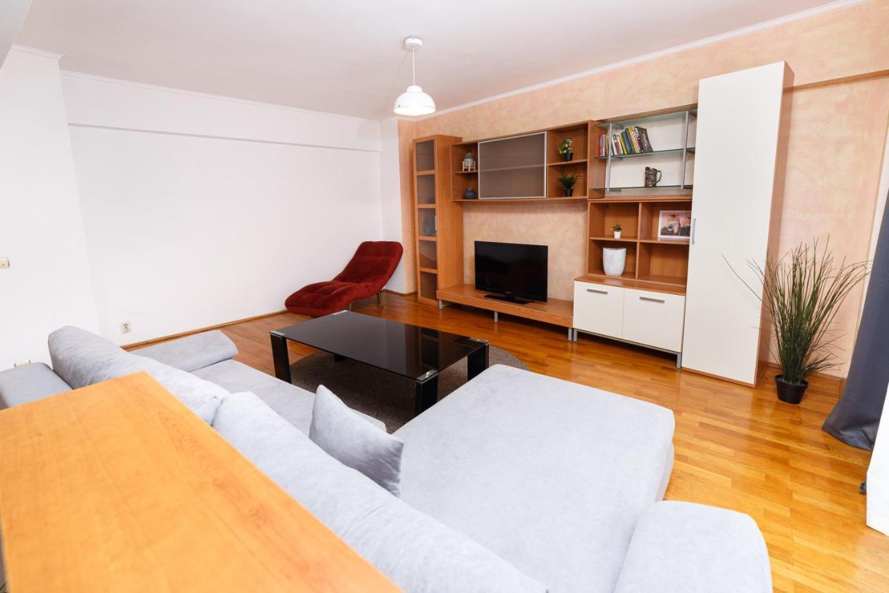 Color Apartments Unirii 14 Blv บูคาเรสต์ ภายนอก รูปภาพ