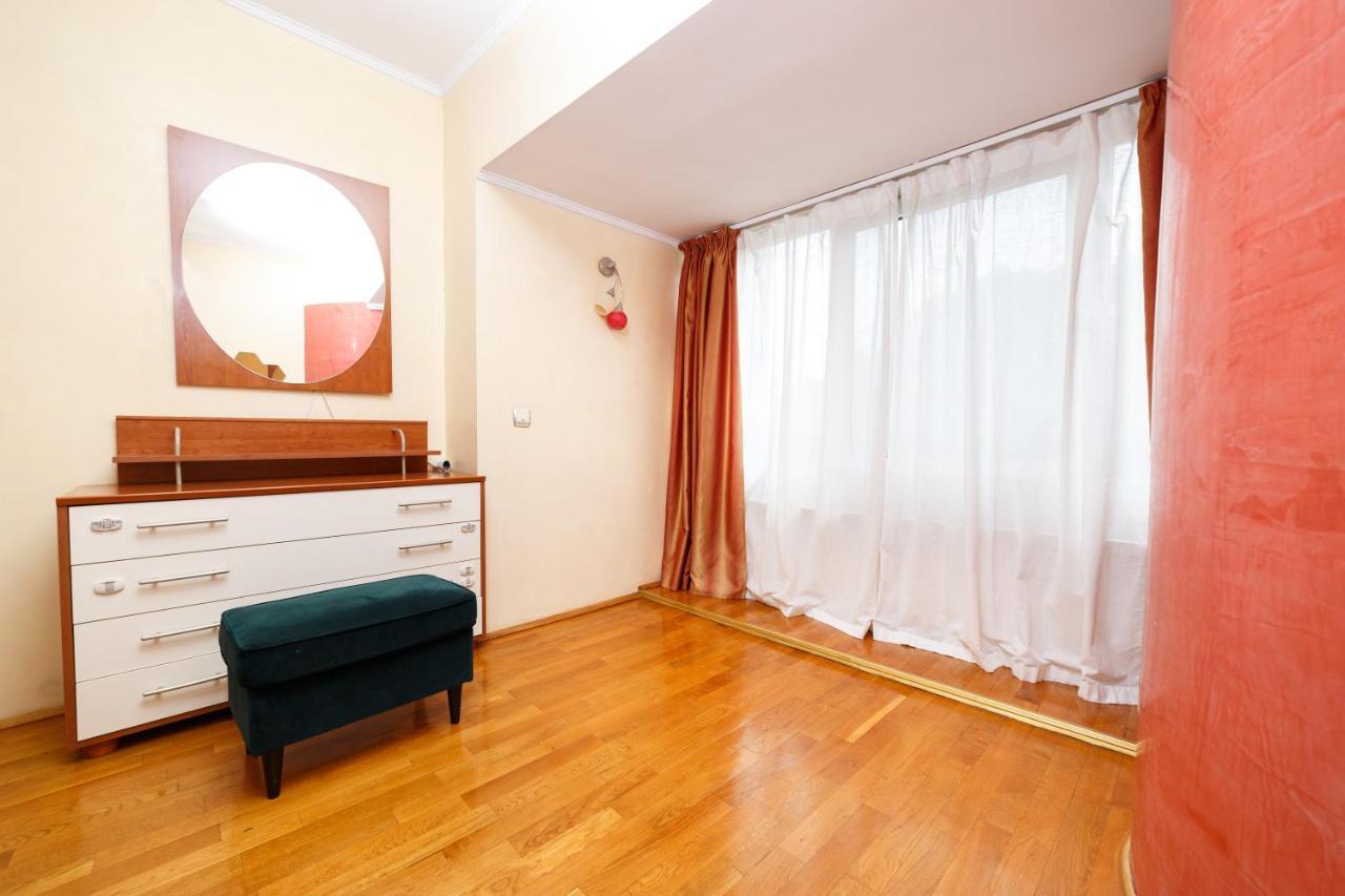 Color Apartments Unirii 14 Blv บูคาเรสต์ ภายนอก รูปภาพ